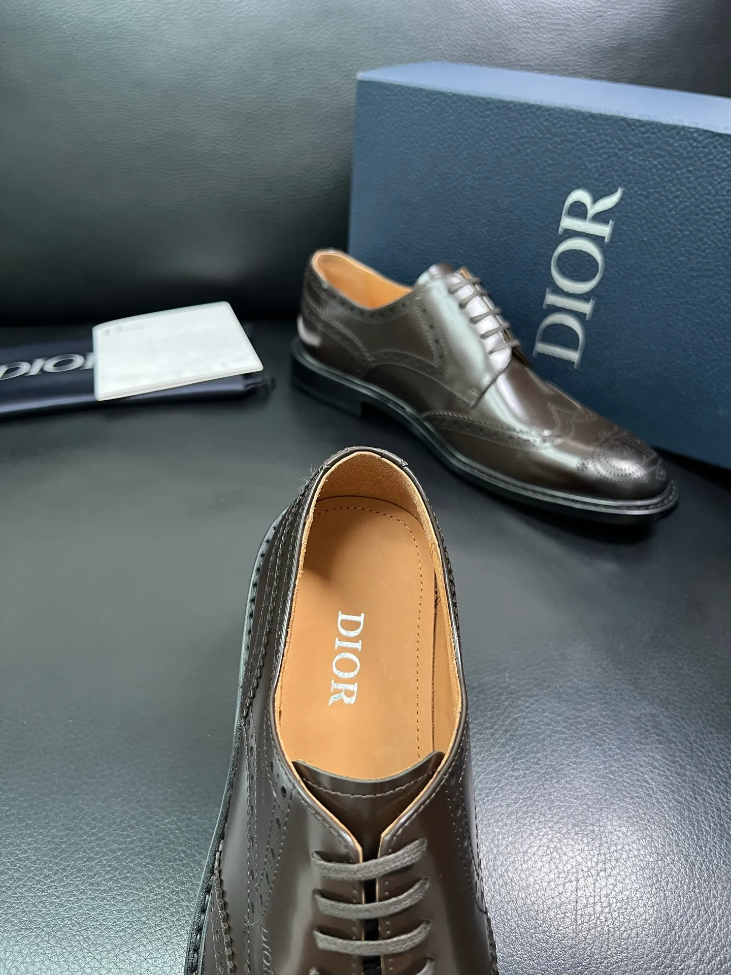 Men's shoes 💰940 Dior top purchasing agent, synchronized with Dior counters, original factory configuration, imported Italian cowhide, fully imported water-dyed cowhide lining, sole: original factory special supply, original sole super comfortable, original factory follow-up order 🔍🔍High quality, welcome to compare, code number 39-44 (can be ordered 38 45 46) 85868